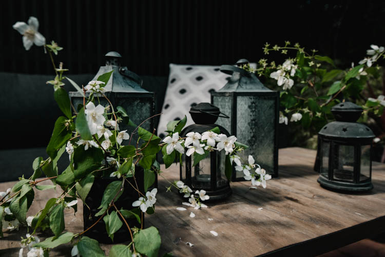 Dark and moody modern patio update for summer!