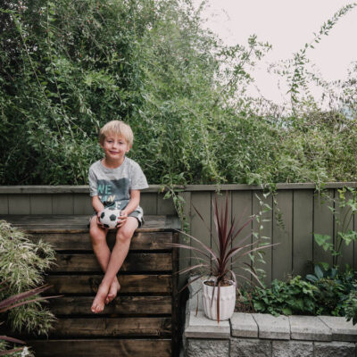 Modern DIY Outdoor Toy Storage Chest - Free plans and DIY tutorial