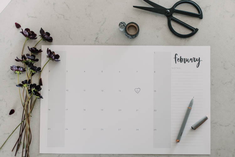11x17 sized modern family calendar- free printable 2020