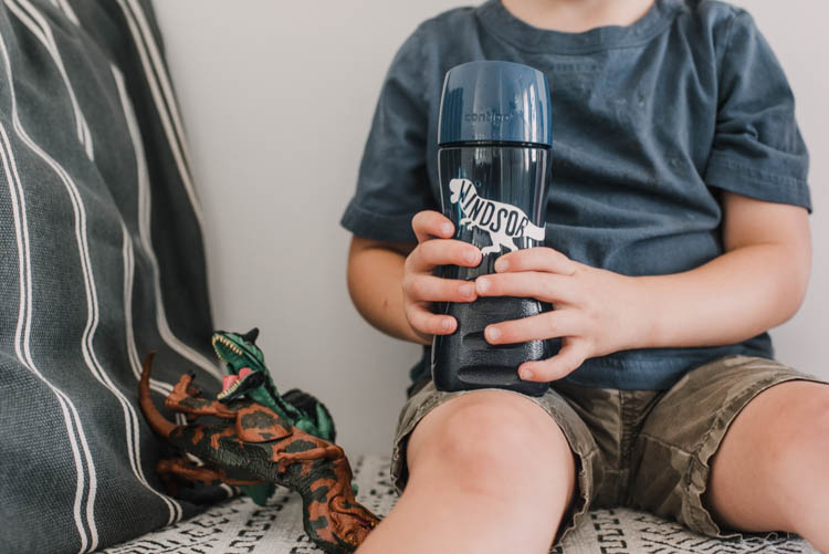 DIY Kids waterbottle labels and how to make your own knockout name design 