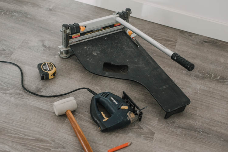 Tips For Installing Vinyl Plank Over, How To Lay Vinyl Plank Flooring On Concrete