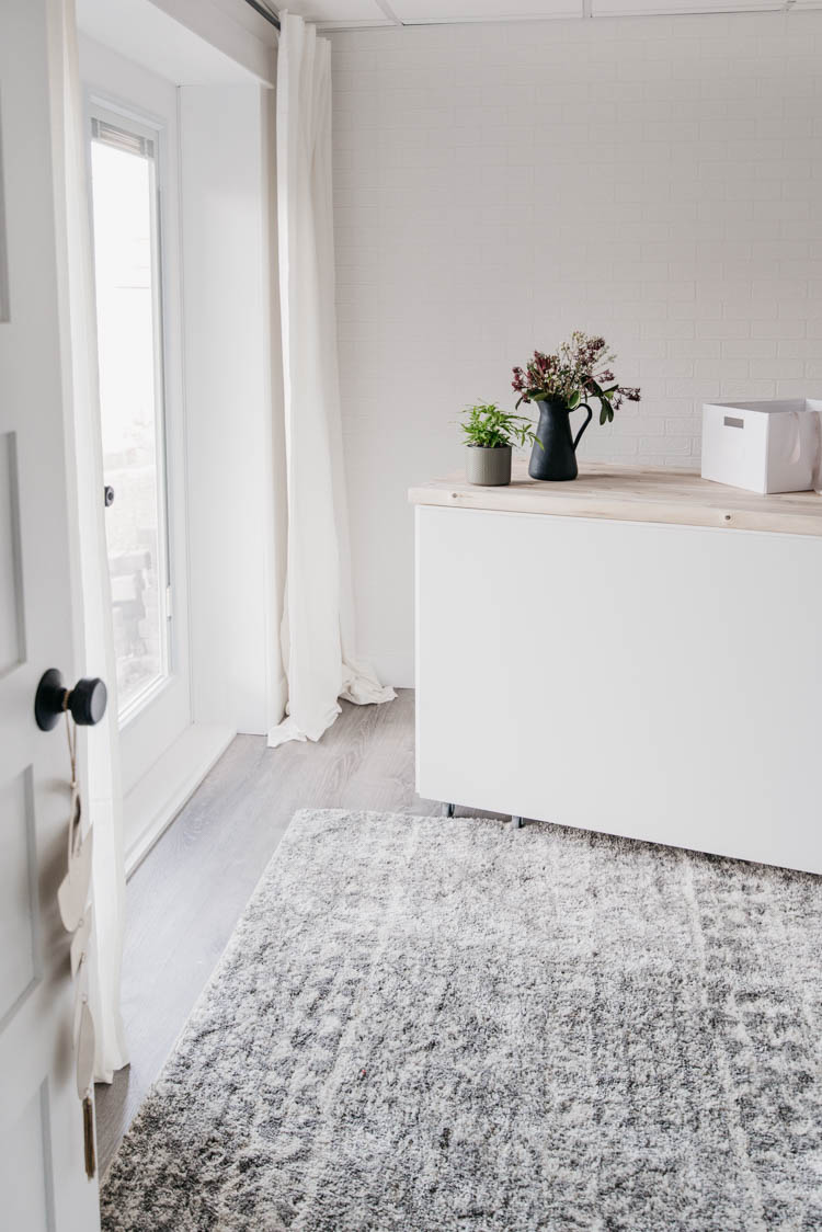 Beautiful studio space... all DIY tutorials!