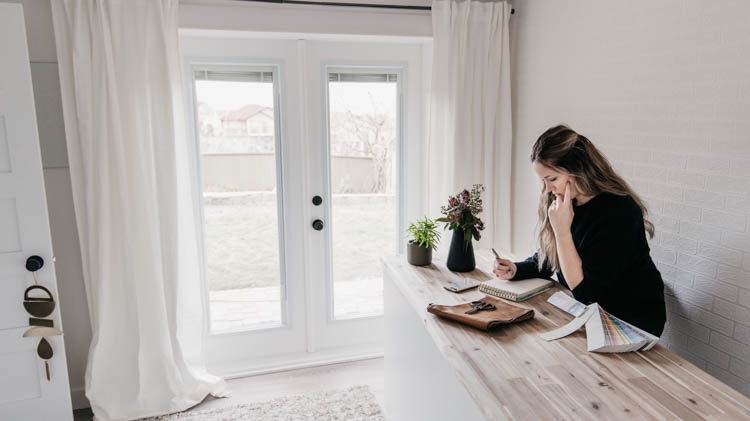DIY blogger studio reveal (in the basement!)