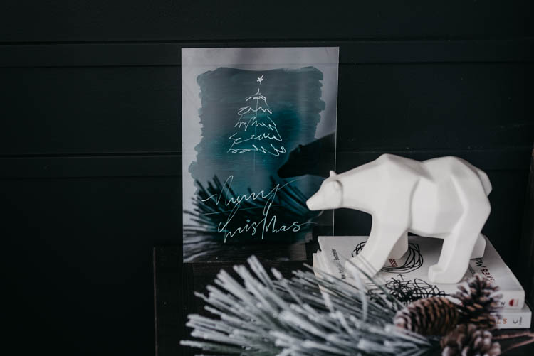 Modern Holiday DIY Acrylic Sign - love this simple line art tree tutorial