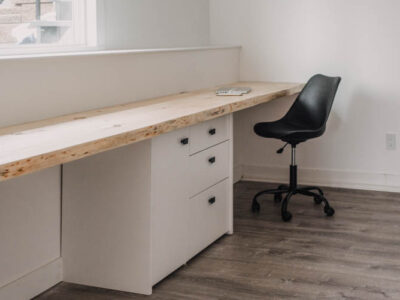 DIY Wall to Wall Desk... and the easiest live edge tabletop!