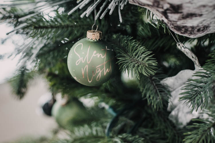 Hand lettered ornaments with a paint marker- so pretty!
