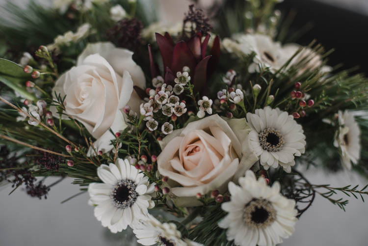 Neutral holiday floral arrangement- perfect for the green kitchen