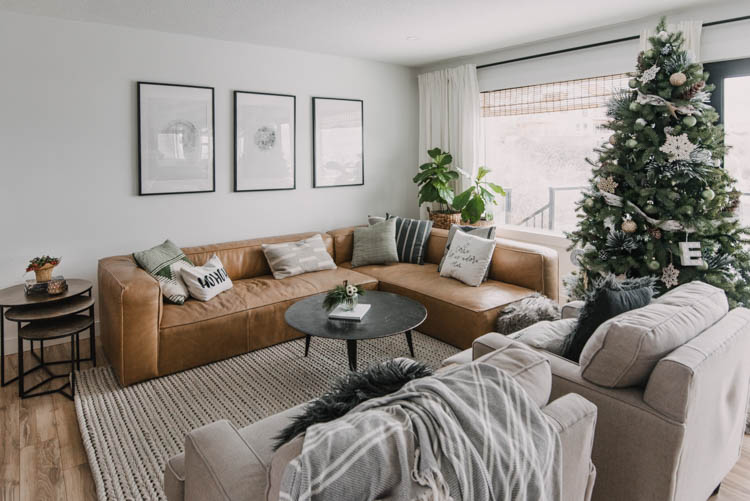 Holiday home tour full of cozy christmas neutrals