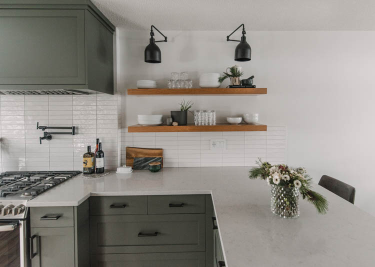 Simple holiday decorating in the kitchen