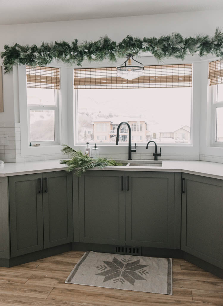Home Tour Lemon Thistle, How To Put Garland Above Kitchen Cabinets