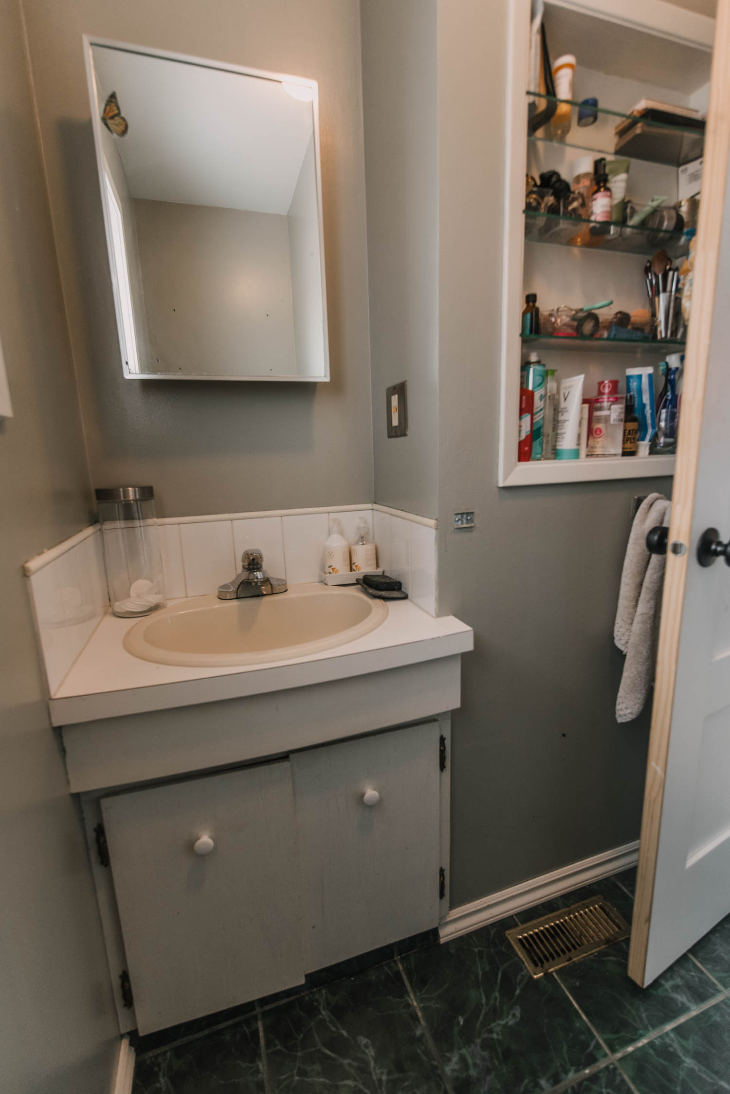 Very Small Ensuite Bathroom