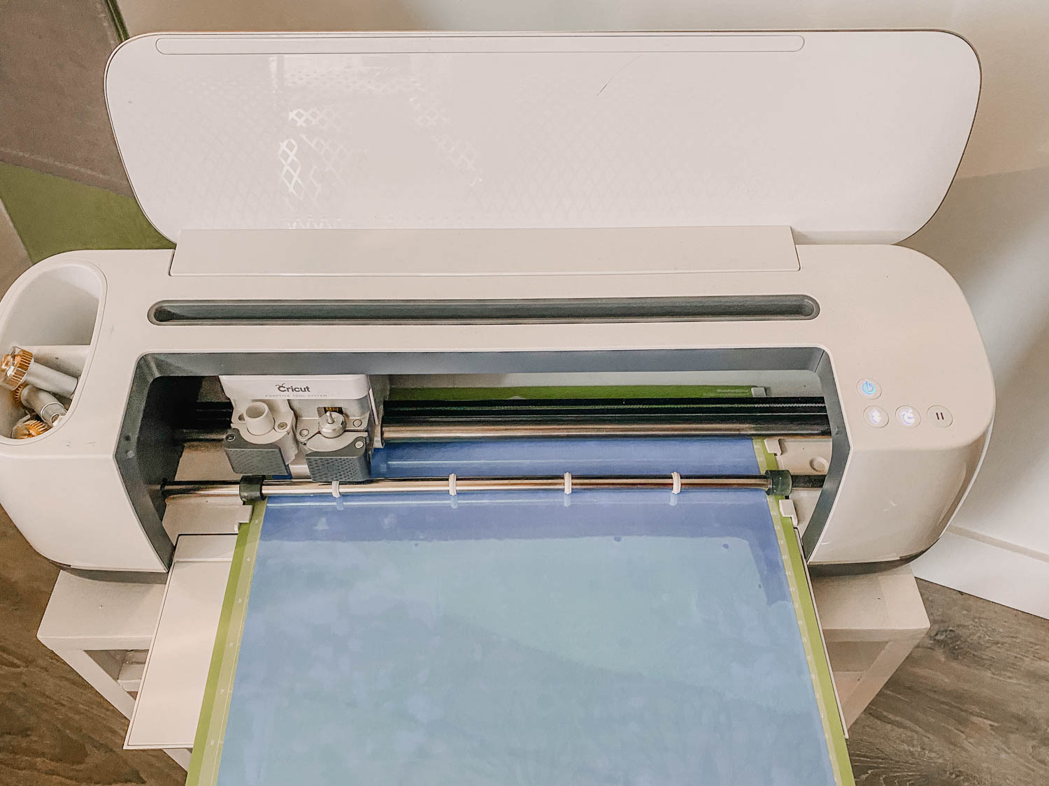 Using Cricut Holographic Iron On Material 