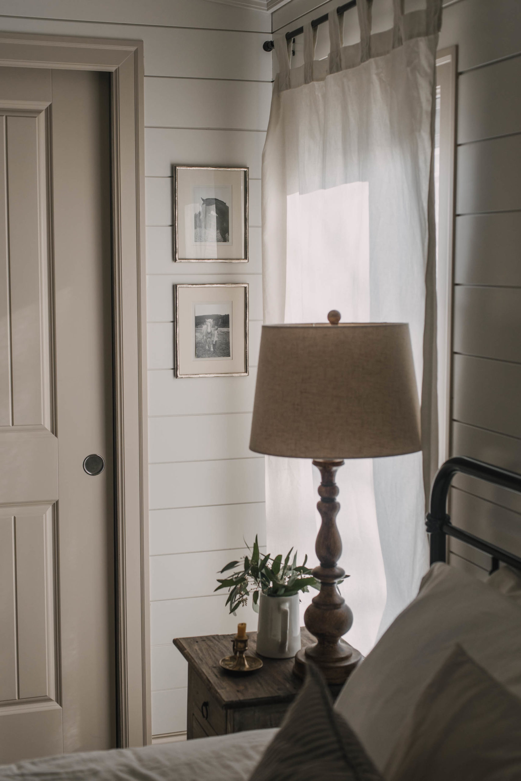 DIY Farmhouse Bedroom Makeover