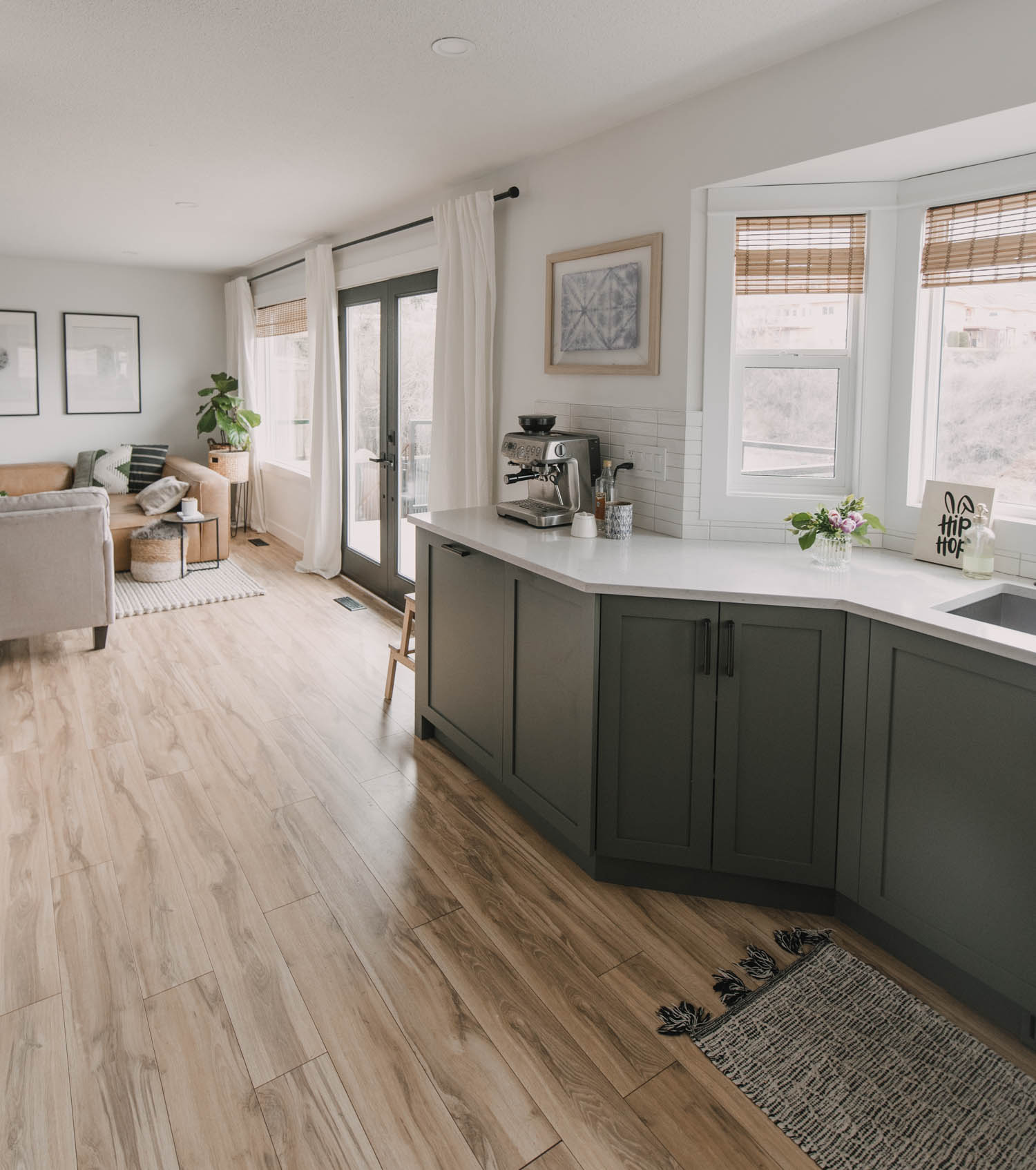 Modern decor for spring home tour