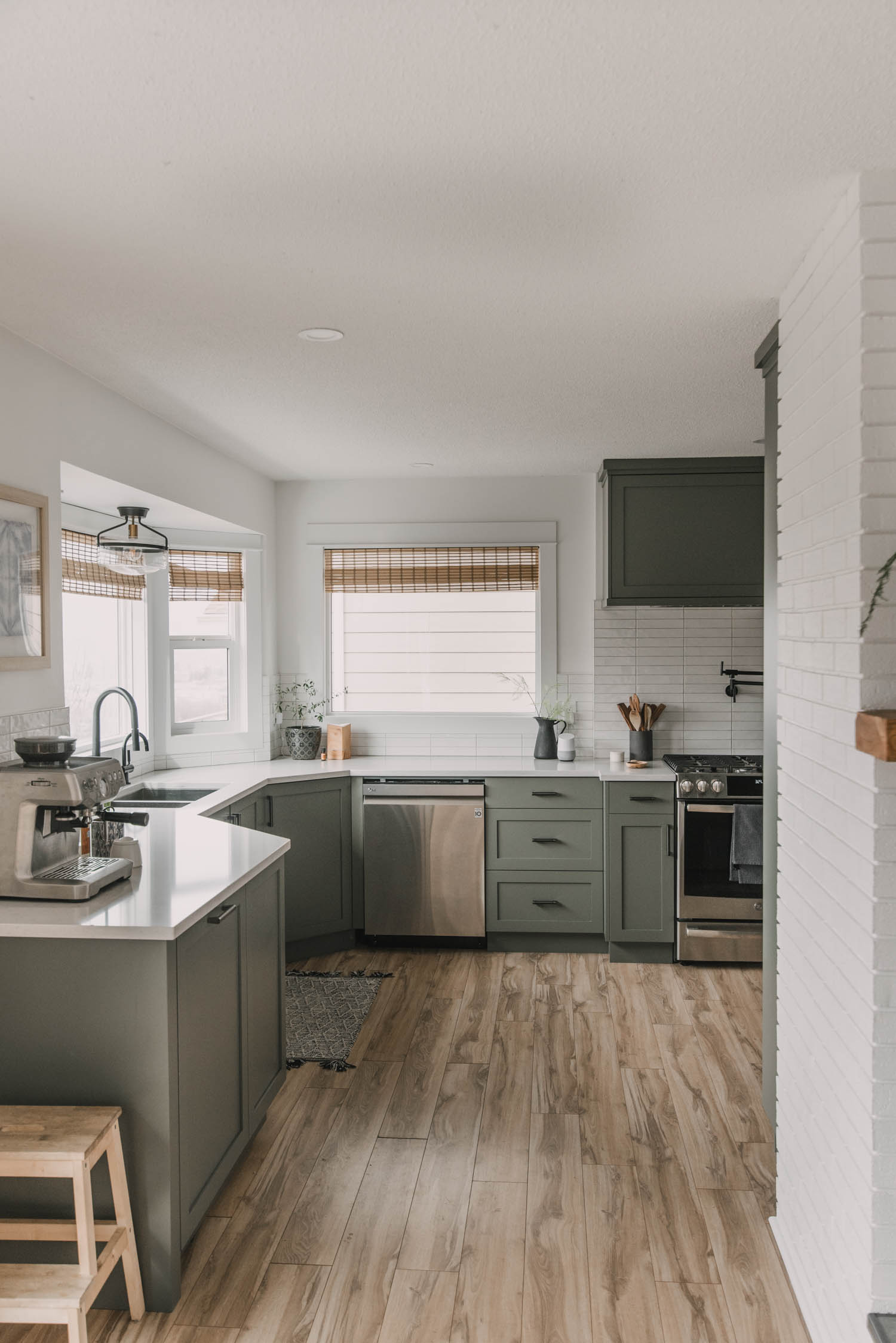 Modern decor for spring home tour