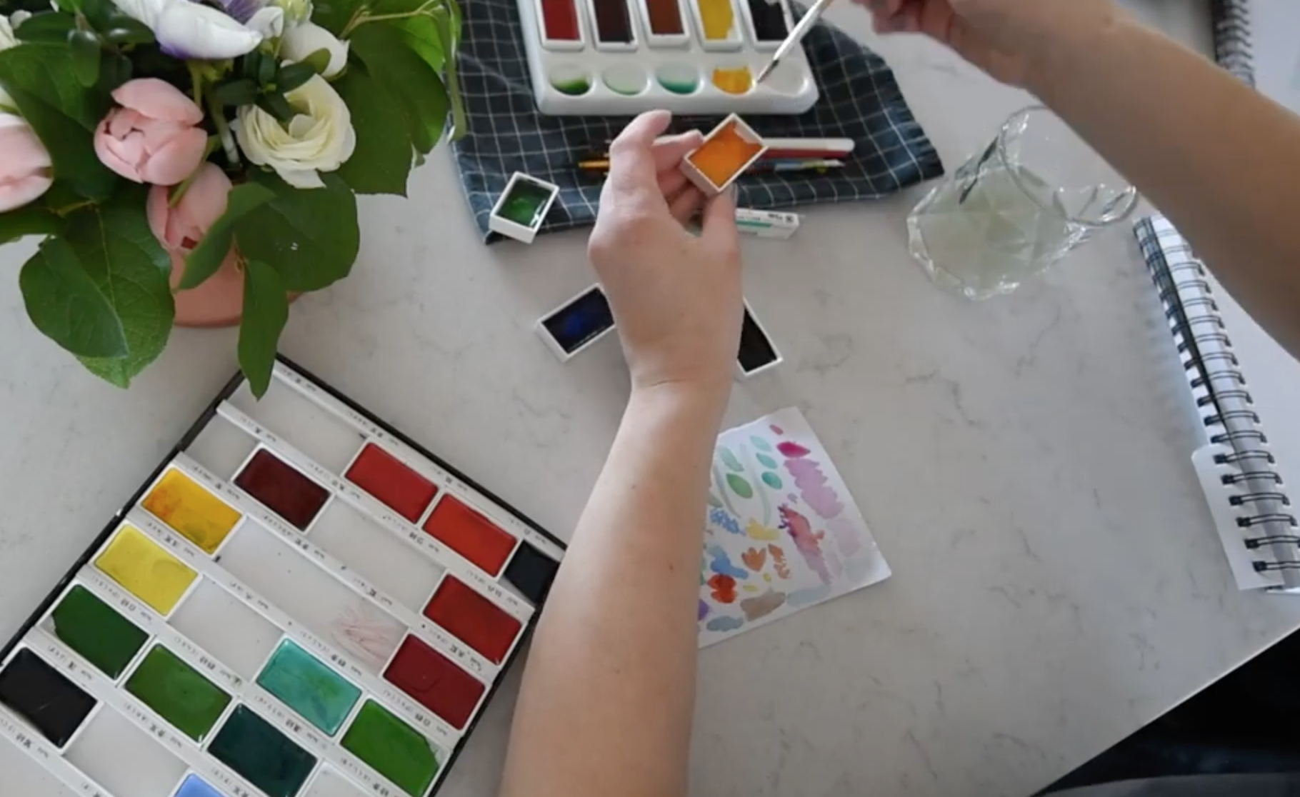 Mixing up solid watercolours