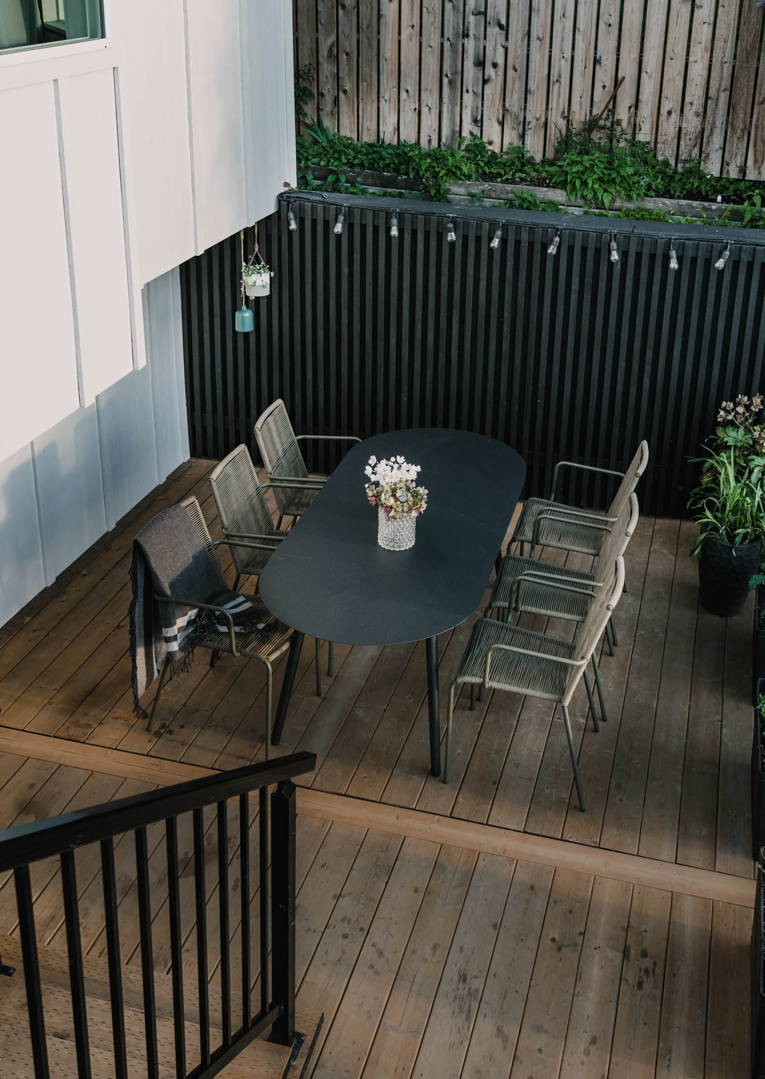 Modern Outdoor Dining Furniture