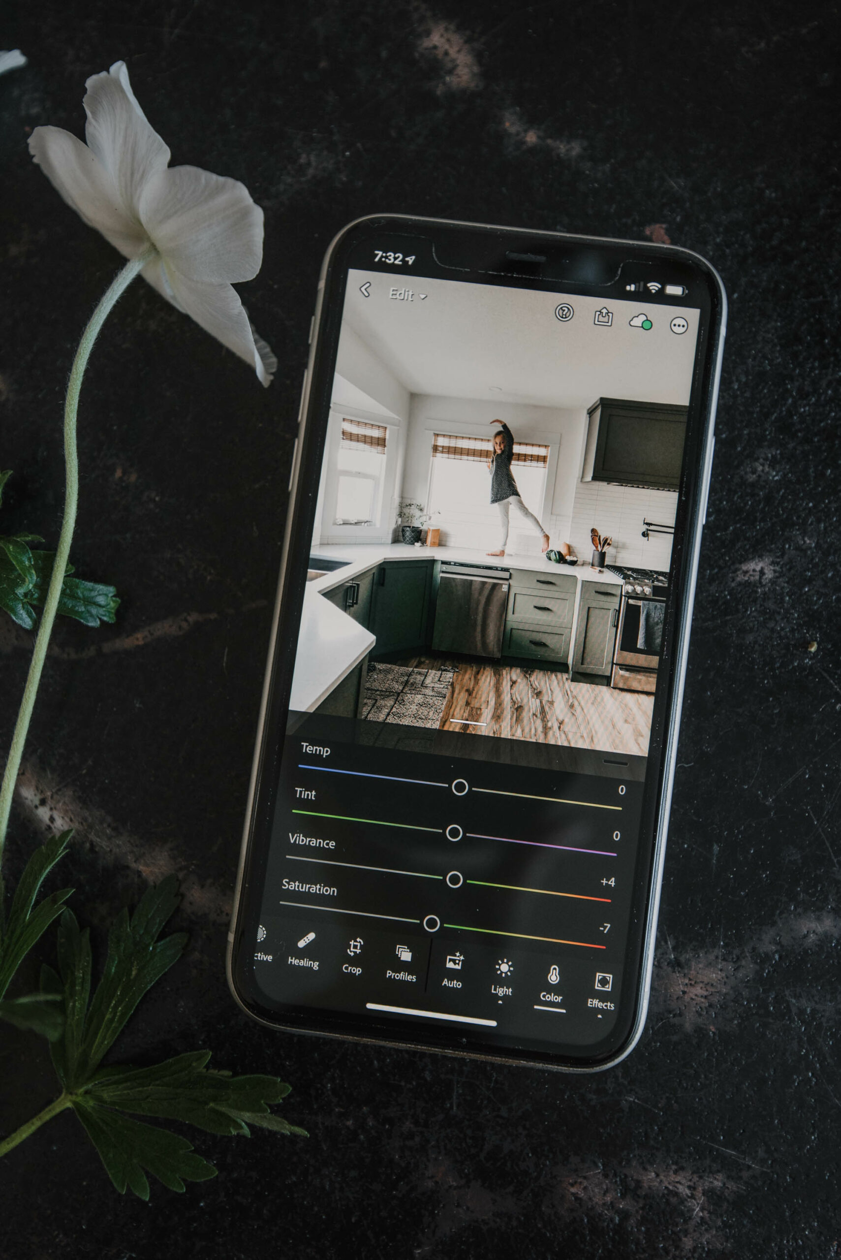 How to easily edit photos on your phone