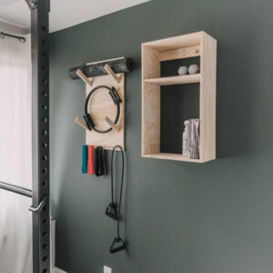Free plans for this modern plywood walls storage