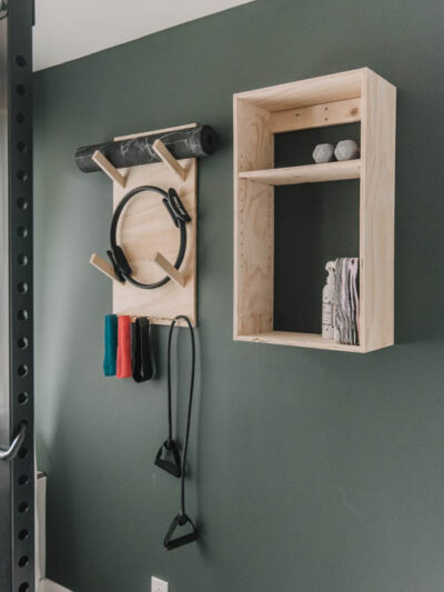 Free plans for this modern plywood walls storage