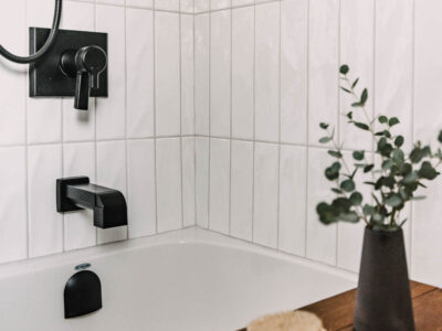 Cozy Modern Bathroom Makeover