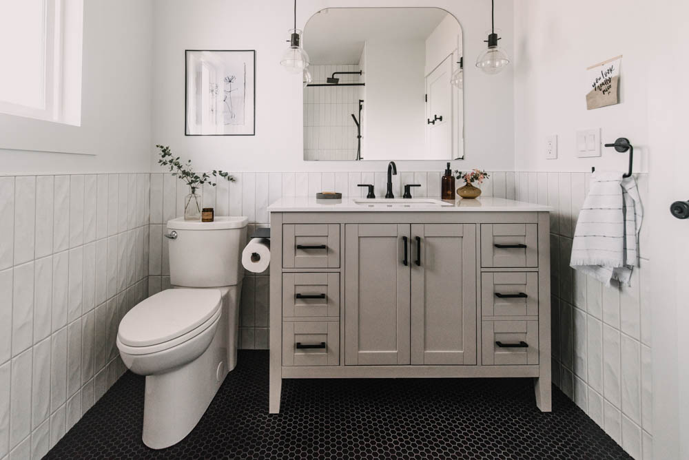 Cozy modern bathroom makeover