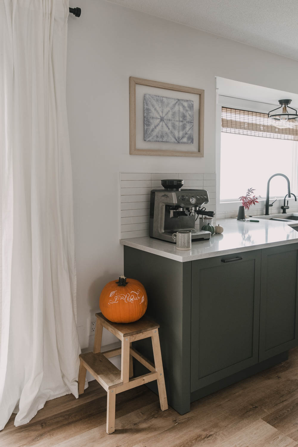 Fall Decor without the clutter