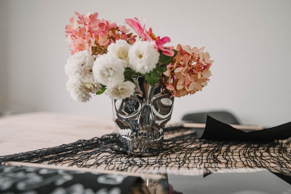 Dollar store halloween vase hack