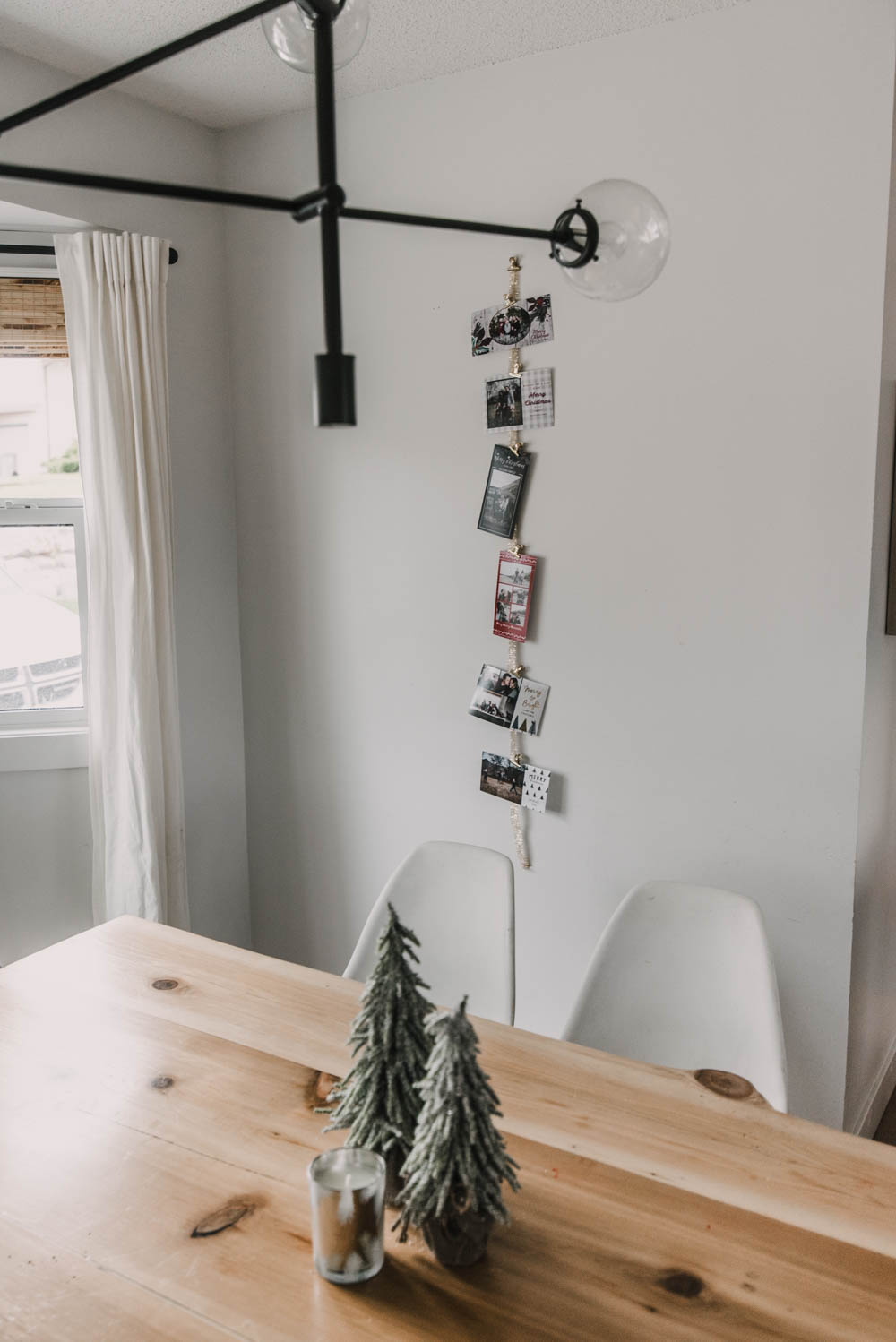 Simple Holiday Card Display