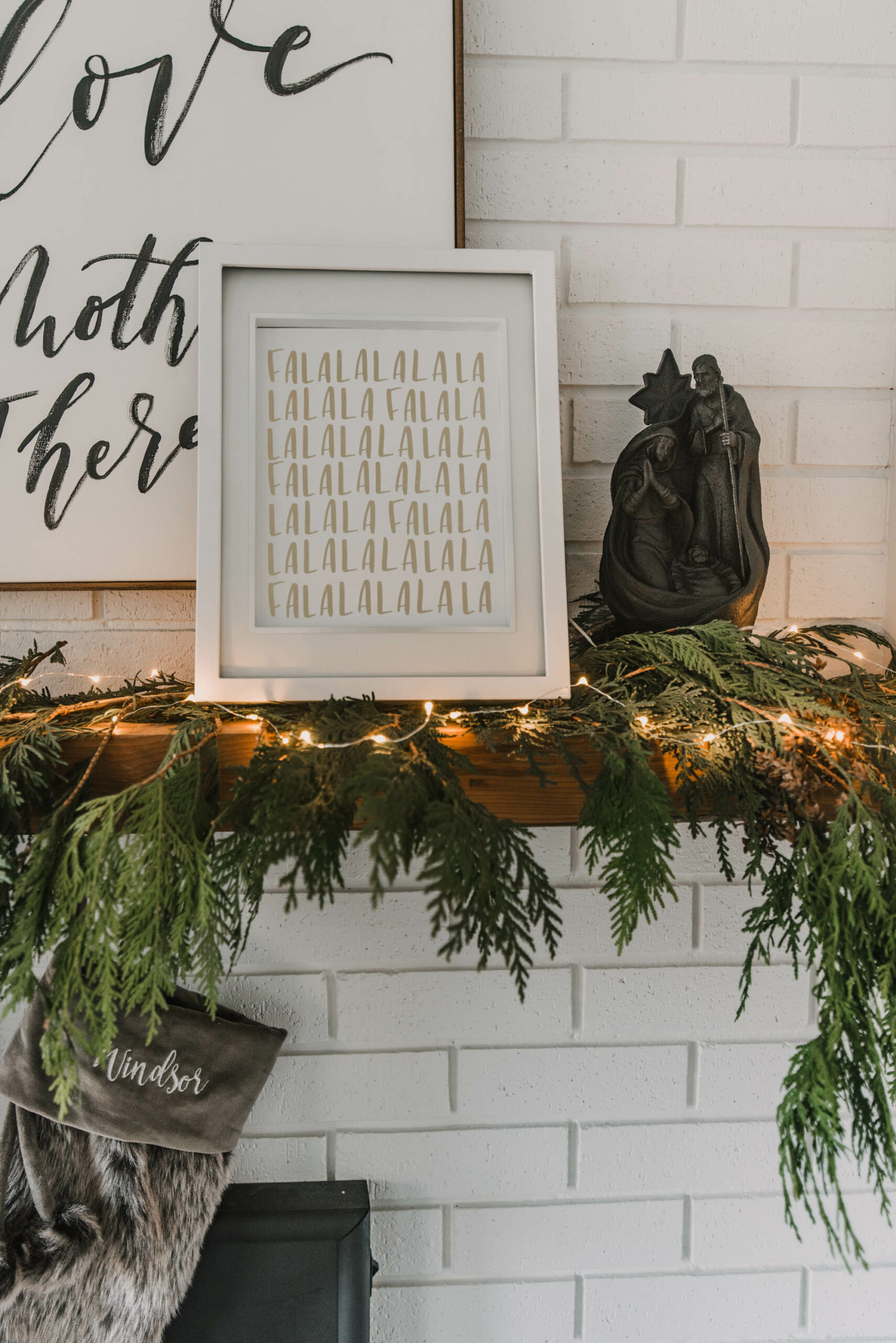 Modern Mantel Decor for the Holidays