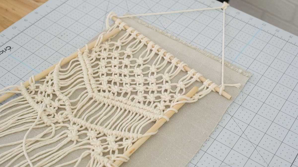 DIY Macrame stocking tutorial square knots and double half hitches