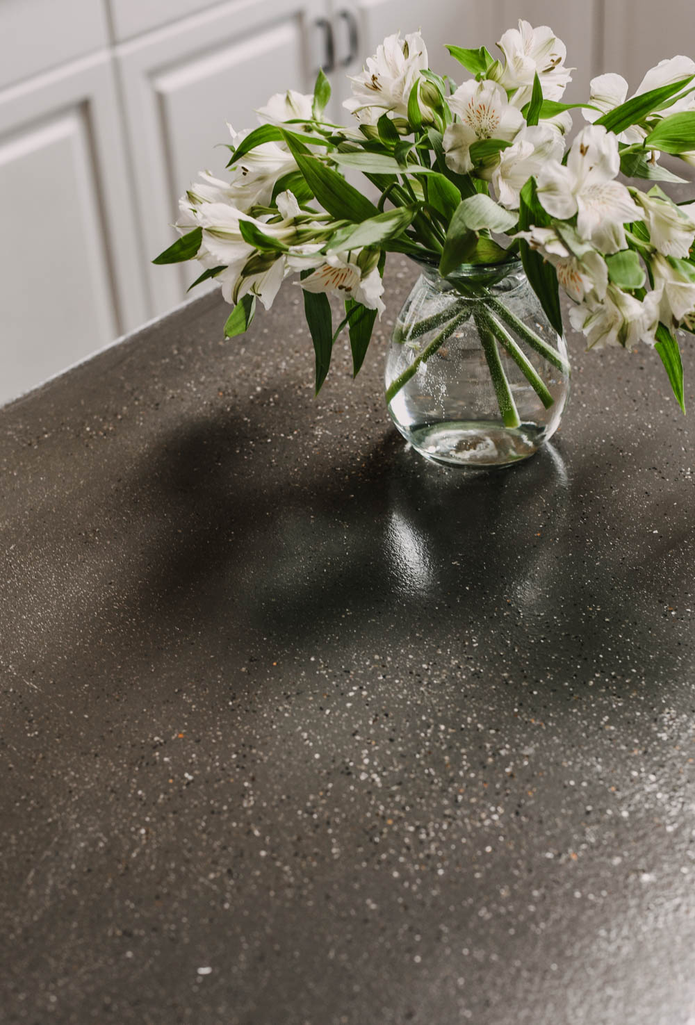 Kitchen makeover with resurfaced countertops