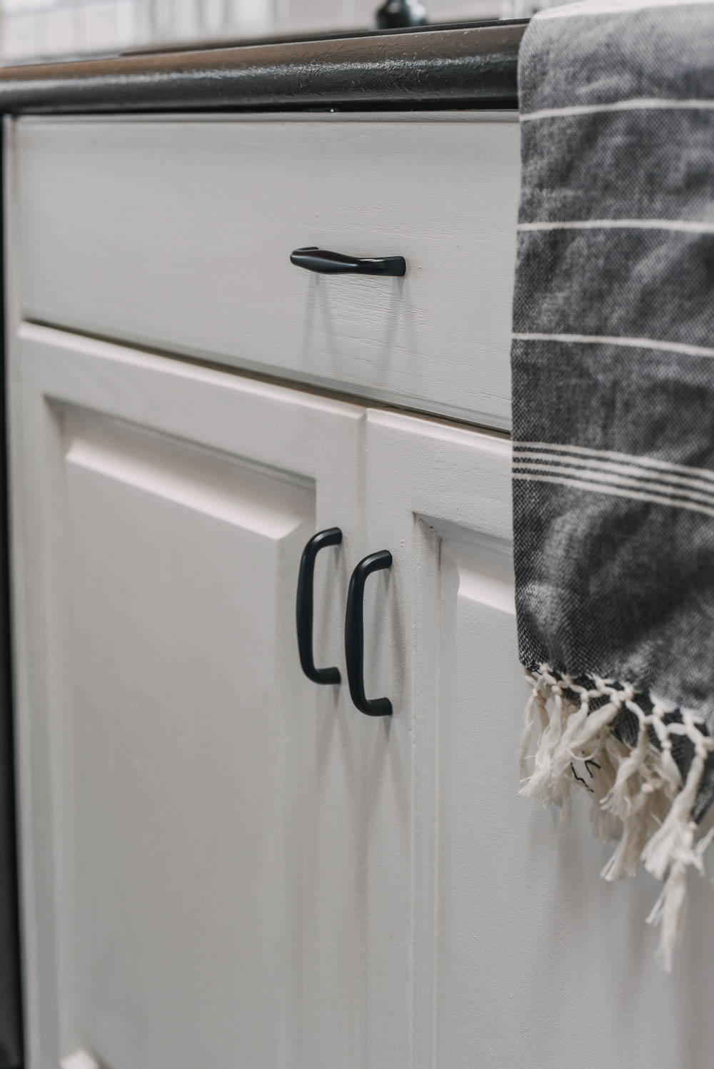 Beautiful black hardware with 3" centre