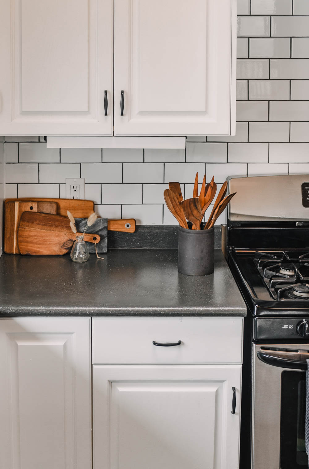 Modern Farmhouse kitchen with subway tile backsplash