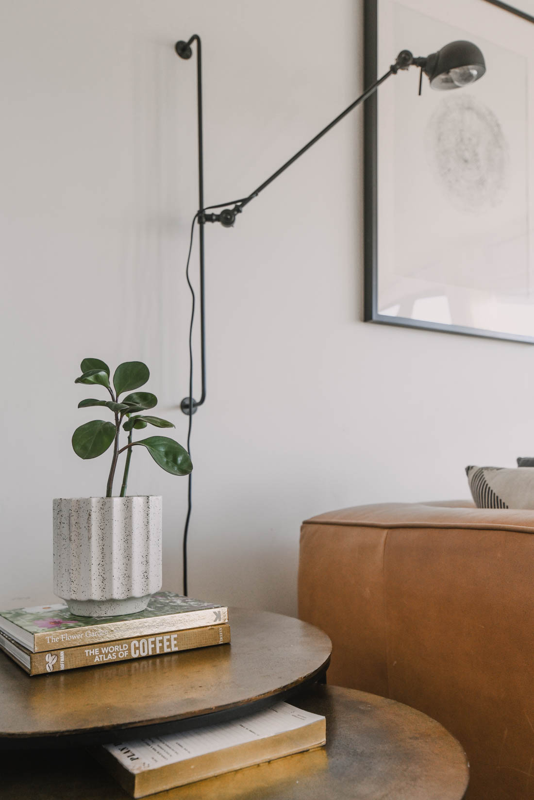 Modern and Neutral Spring Decor