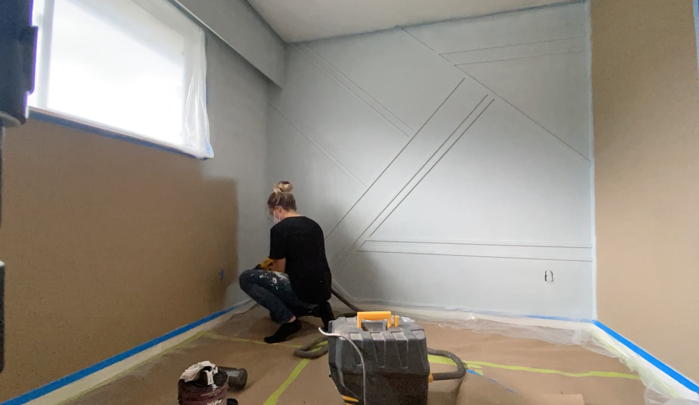Tips for painting interior walls with a paint sprayer