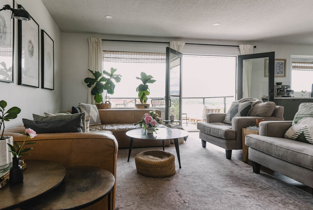 simple living room decor