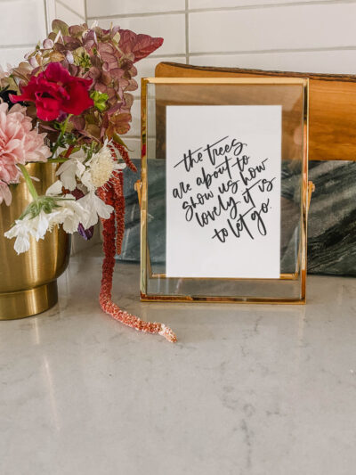 Free printable set of 4 hand lettered quotes for fall