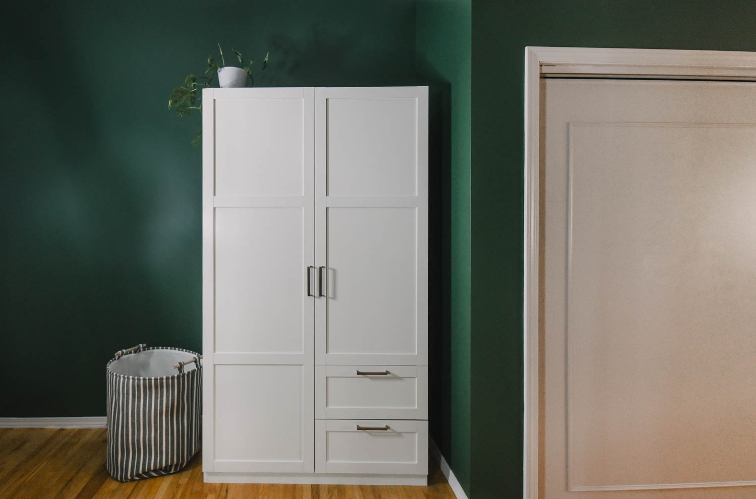 Making the most of an awkward corner with storage!