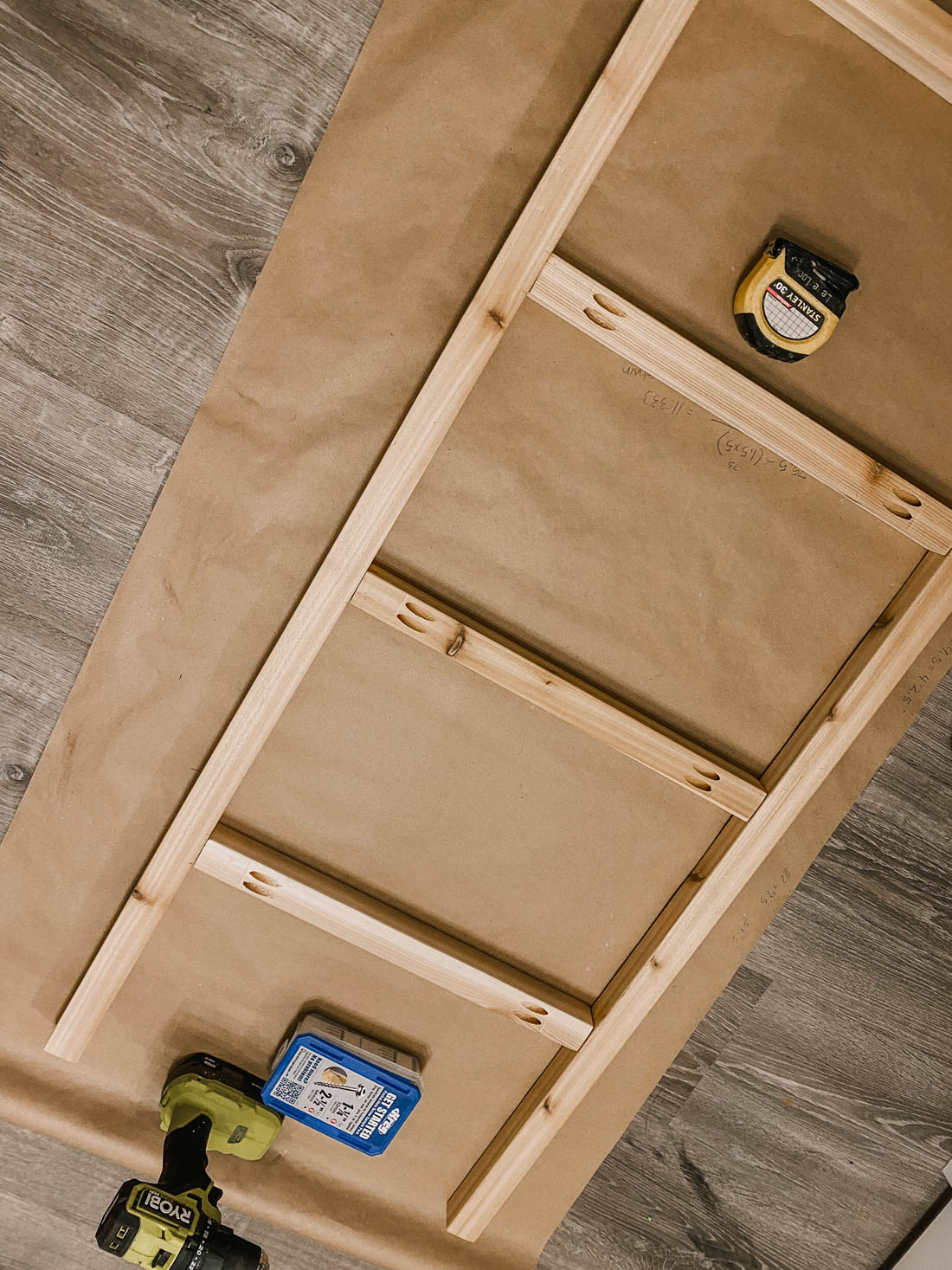 Free design plans for a simple blanket ladder