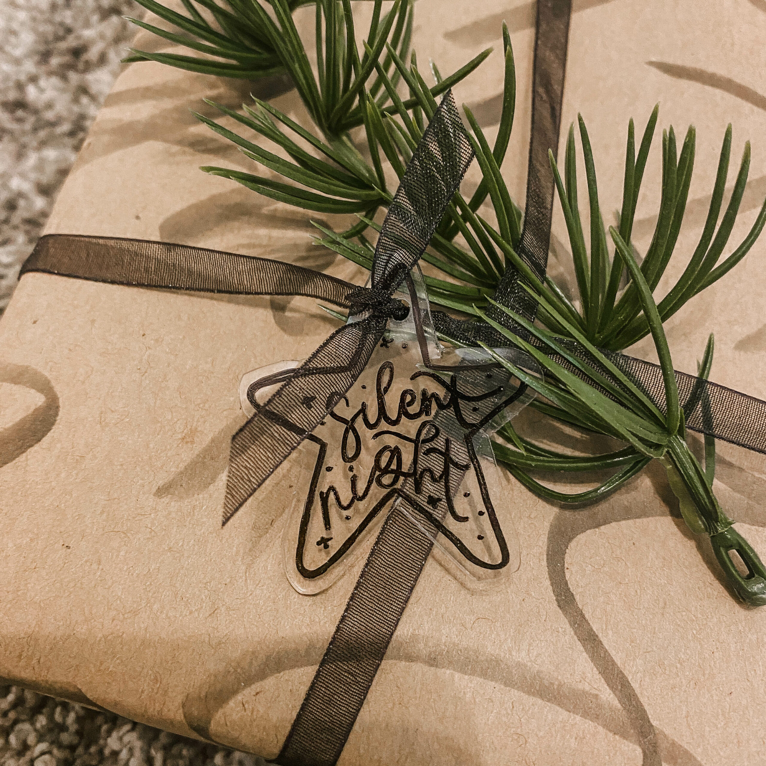 DIY Modern Gift Toppers