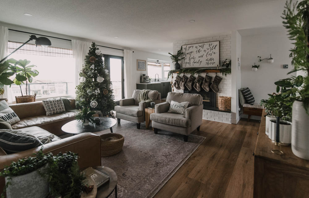 Cozy Holiday Home Tour