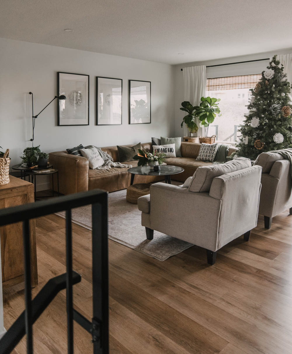 simple holiday home decor