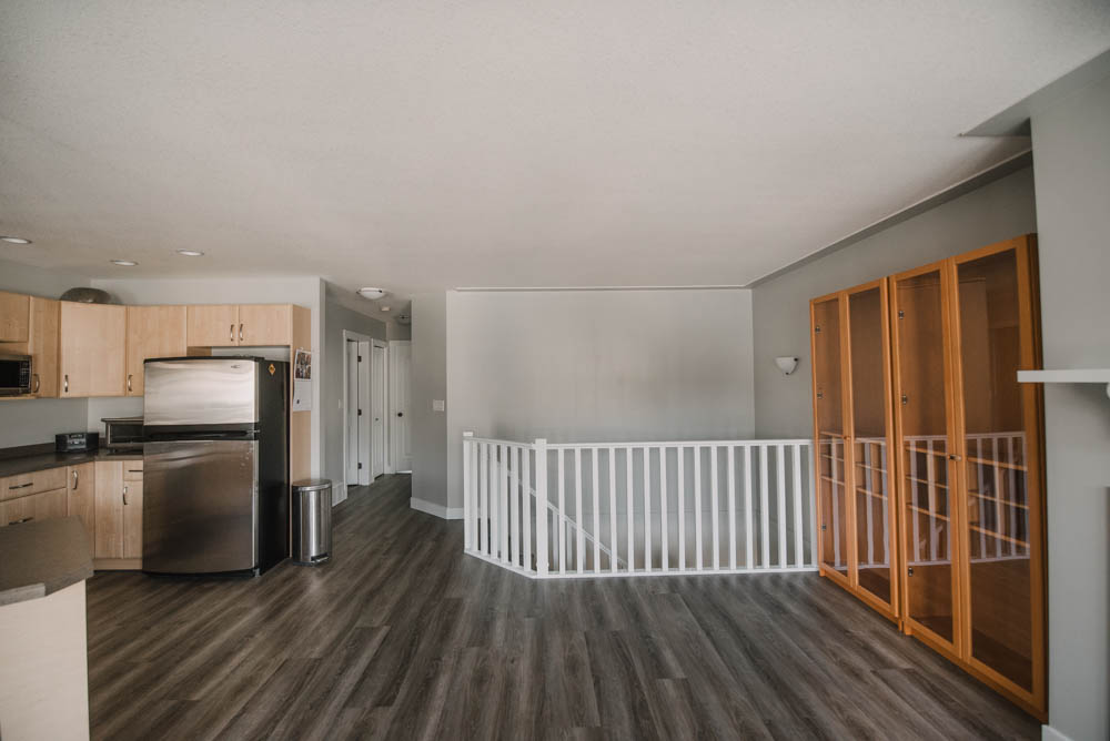 Painting a townhouse before and after