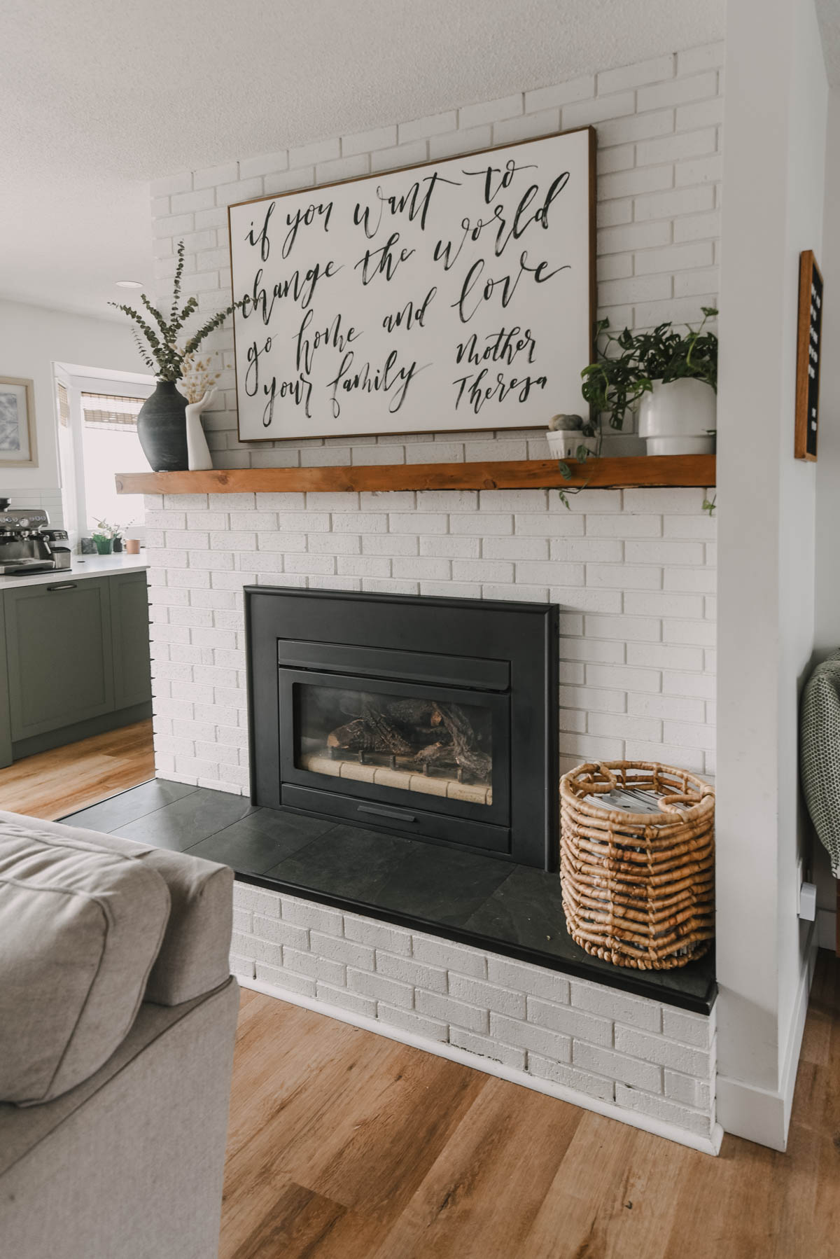 Mantel decor for spring