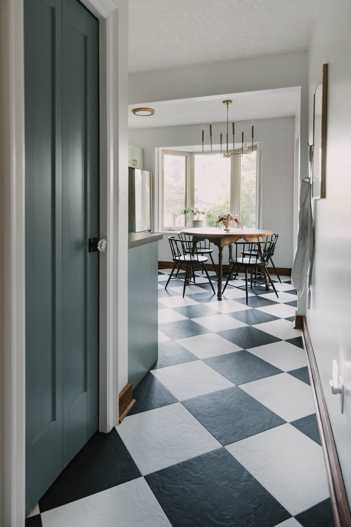 Checkered and blue kitchen makeover