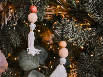 Simple DIY Tassel Ornaments for a boho inspired christmas tree