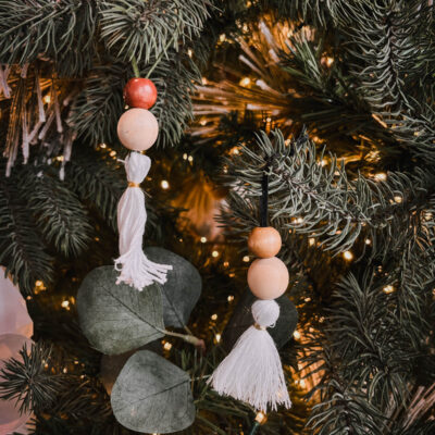 Simple DIY Tassel Ornaments for a boho inspired christmas tree