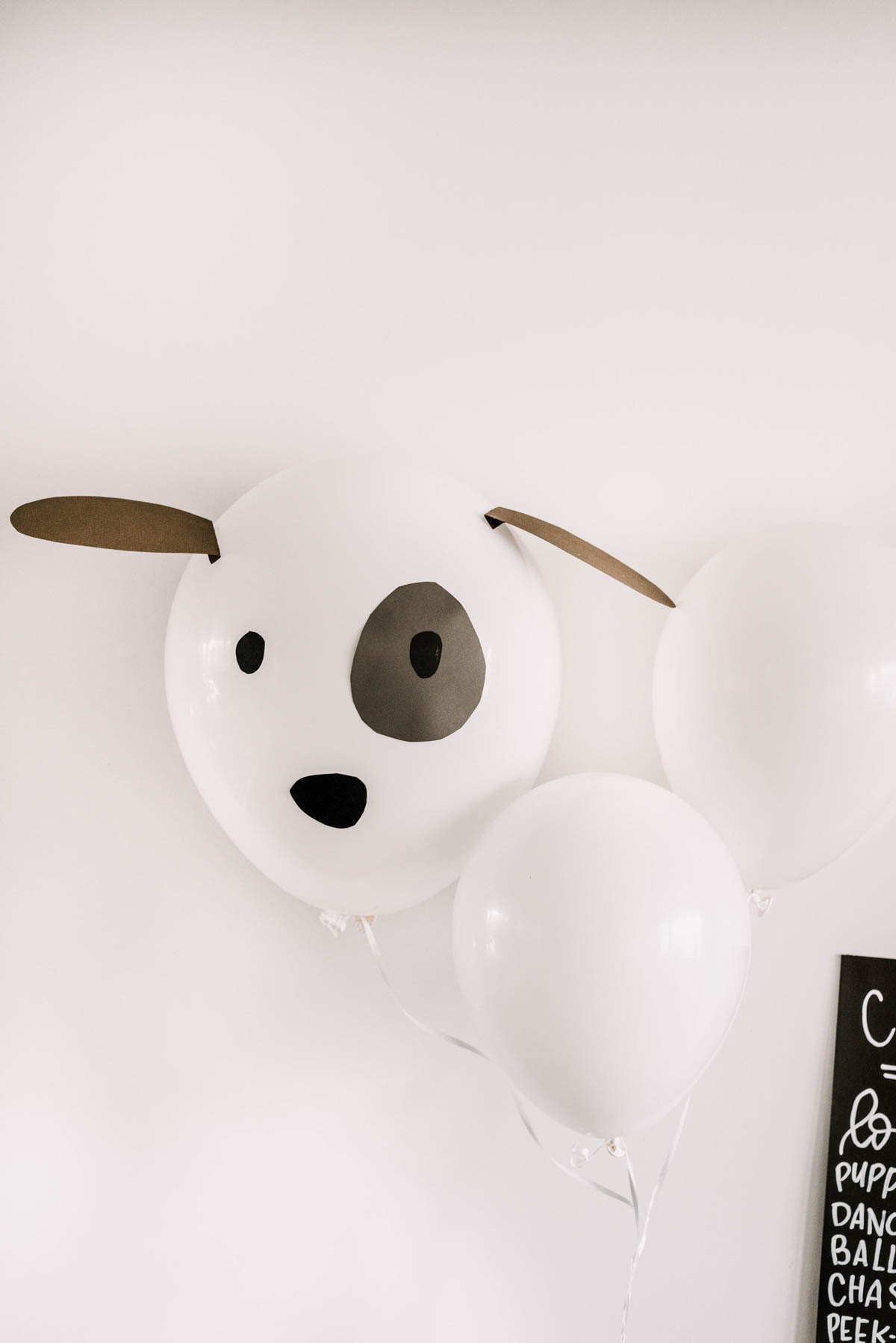 DIY Puppy balloon with regular helium balloon and cardstock