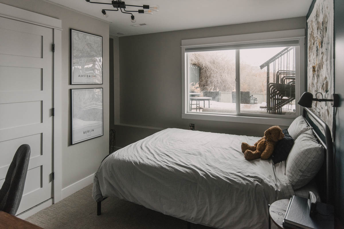 DIY Tween Bedroom Makeover with grown up details